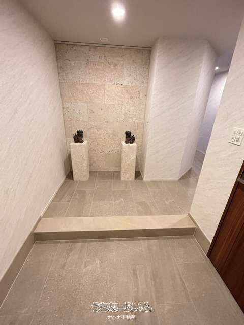 Luxury 3LDK Apartment with Large Balcony in Shuri, Naha - Thumbnail 4