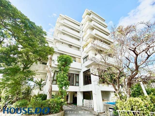Méson Seaside 3F Condo for Sale in Onna Village, Okinawa - Thumbnail 2