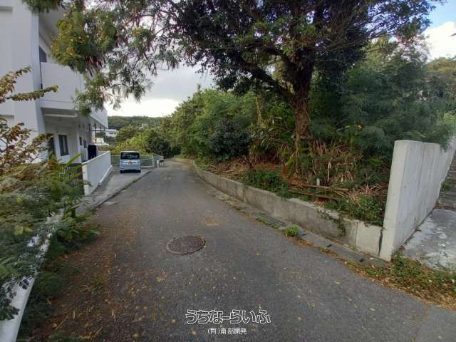 613.41 m² Land Plot for Sale in Tomigusuku, Okinawa - Thumbnail 3
