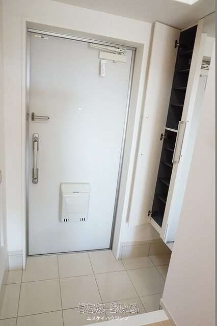 Elegante Sobe 904: 1K Apartment for Rent in Naha, Okinawa - Thumbnail 3