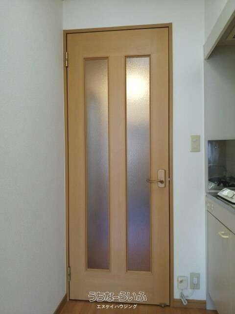 1R Apartment for Rent in Naha, Okinawa - Espoir Ageda 301 - Thumbnail 2