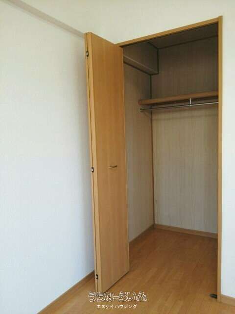 1R Apartment for Rent in Naha, Okinawa - Espoir Ageda 301 - Thumbnail 4