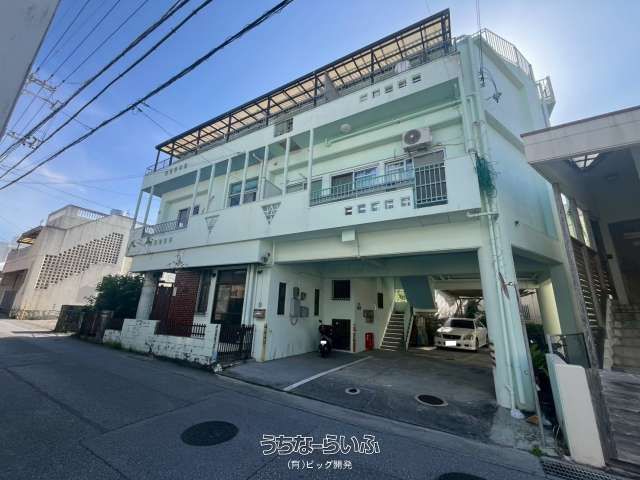 Apartment Building for Sale in Naha's Yogi District, Okinawa - Thumbnail 2