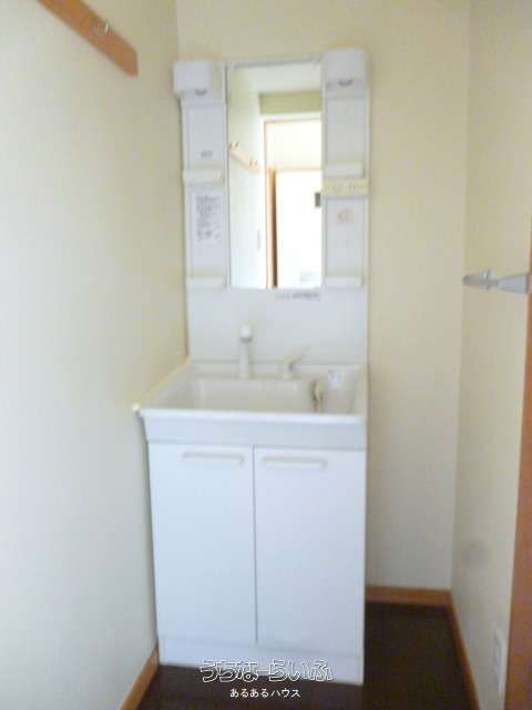 1R Apartment for Rent near Tsukugawa Station, Naha - Thumbnail 4