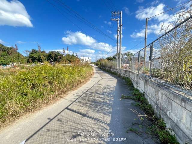 1289.3㎡ Land Plot in Nago City, Okinawa - 3 Min Walk to Beach - Thumbnail 4