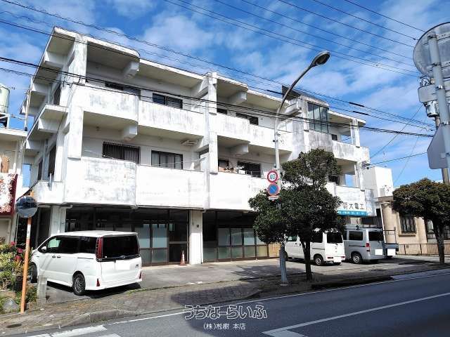Renovated 2LDK Apartment for Rent in Ginowan, Okinawa - Thumbnail 2