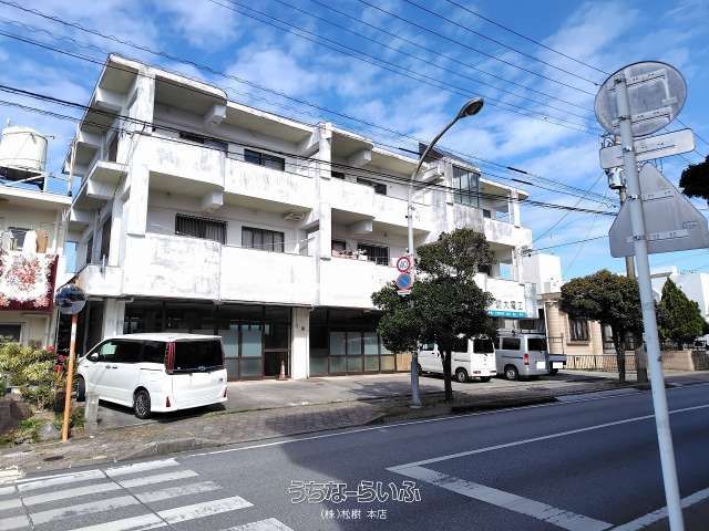 Renovated 2LDK Apartment for Rent in Ginowan, Okinawa - Thumbnail 3