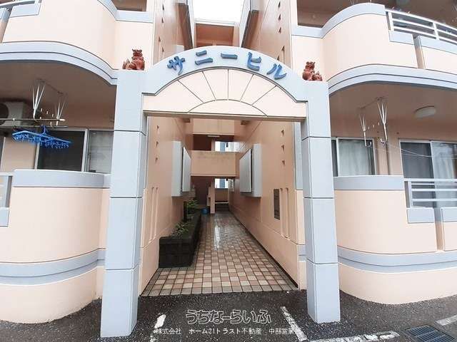 Sunny Hill 101: 2DK Apartment for Rent in Nishihara, Okinawa - Thumbnail 2