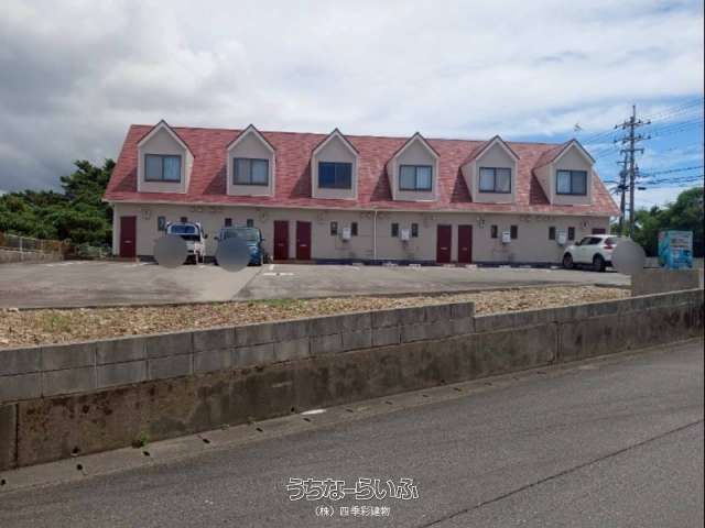 Profitable 6-Unit Apartment for Sale in Yomitan Village, Okinawa - Thumbnail 2