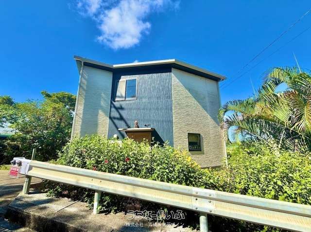 Okinawa Minpaku Property with Ocean View & Karaoke Room for Sale - Thumbnail 2