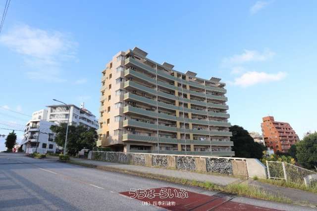 4LDK Condo for Sale in Urasoe, Okinawa with Panoramic Views - Thumbnail 4