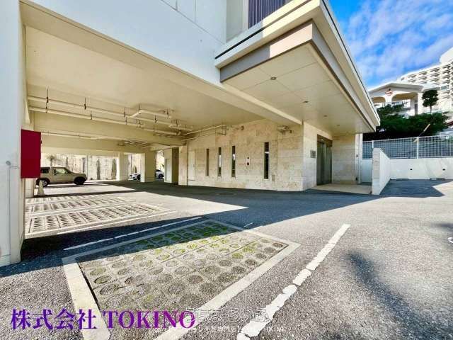 Upland Hiyagon 3LDK Condo with Ocean View | Okinawa City - Thumbnail 3