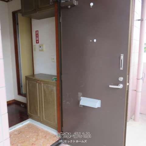 3LDK Corner Apartment for Rent in Okinawa City, Hiyagon - Thumbnail 3