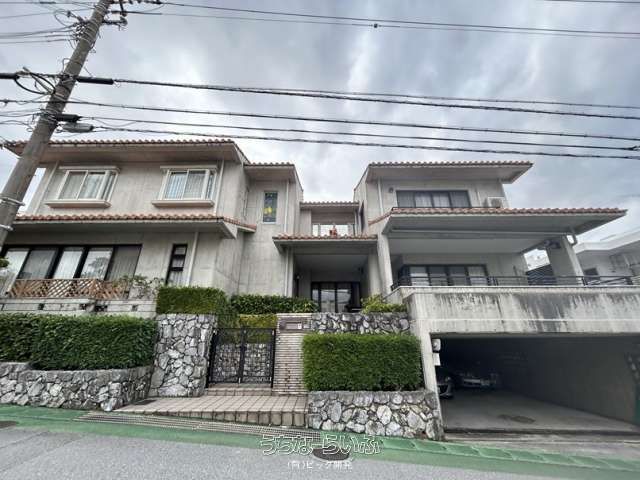 Sun House 3F: 3LDK Family Apartment for Rent in Urasoe, Okinawa - Thumbnail 2