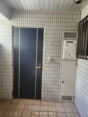 1LDK Apartment for Rent in Naha City, Okinawa with Elevator - Thumbnail 3