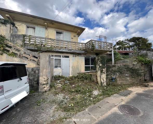 Land for Sale in Uruma City Okinawa with Old House | 178.97m² - Thumbnail 2