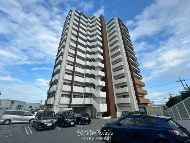 2LDK Condo with Sea View in Okinawa City | 84.12 sqm - Thumbnail 2