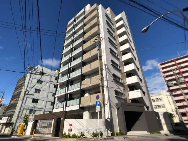 Wise Grace City Kumochi 1LDK Apartment for Sale in Naha - Thumbnail 2