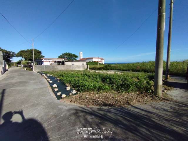 Surfer's Land for Sale in Itoman, Okinawa with Ocean Views - Thumbnail 2