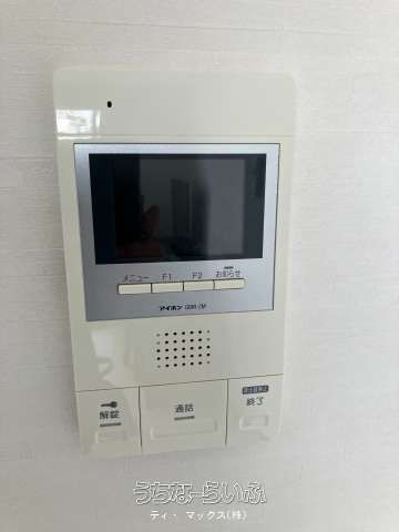 T-MAX in Kume 4-B: 1K Apartment for Rent in Naha, Okinawa - Thumbnail 4
