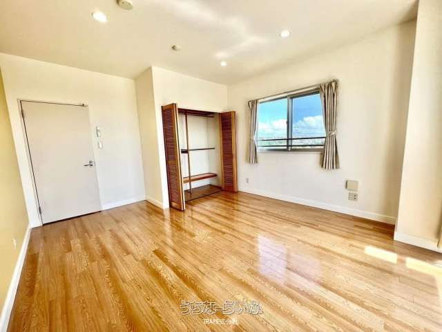 Ocean View 3LDK Apartment for Rent in Yomitan Village, Okinawa - Thumbnail 4