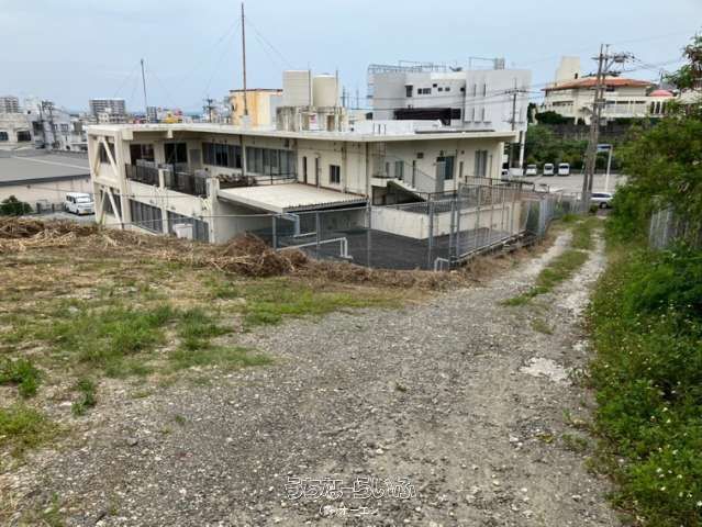 435m² Land for Sale in Yonabaru, Okinawa - Near Route 329 - Thumbnail 2