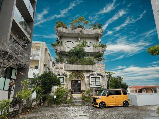 Designer Commercial Building for Sale in Naha, Okinawa - Thumbnail 4