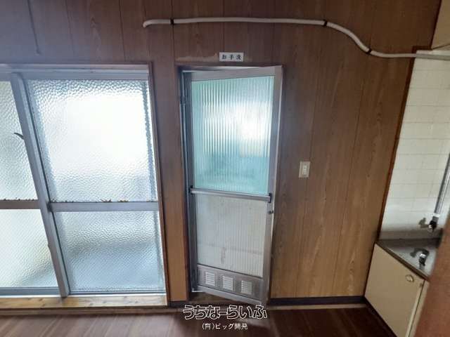 Gima Apartment A403: 2K Rental in Naha, Okinawa | No Deposit - Thumbnail 3