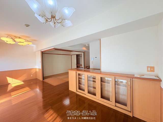 Angelheim Izumizaki 4LDK Apartment for Sale in Naha, Okinawa - Thumbnail 2