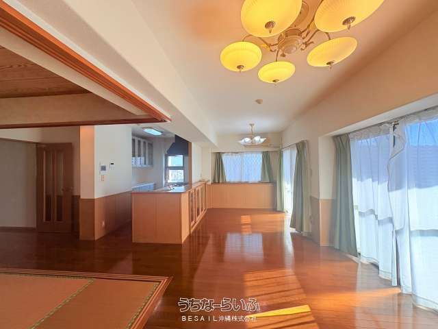 Angelheim Izumizaki 4LDK Apartment for Sale in Naha, Okinawa - Thumbnail 3
