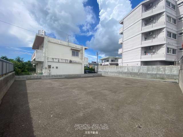 Rental Parking Space in Okinawa City Chibana 4-chome - Thumbnail 2
