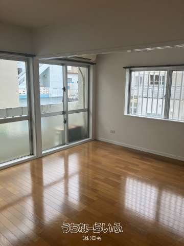 1DK Apartment for Rent in Naha, Okinawa - Spacious 10 Mat Room - Thumbnail 3