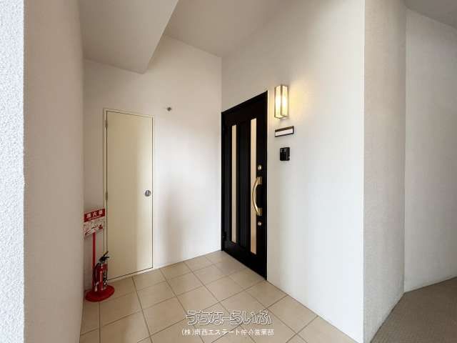 Renovated 2LDK Apartment in Premium Court Yogi Park Hills, Okinawa - Thumbnail 4