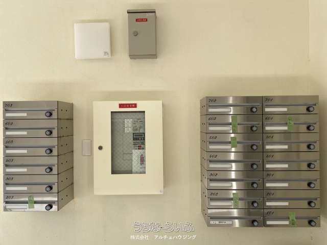 1R Apartment for Rent in Naha, Okinawa - Near Miebashi Station - Thumbnail 2