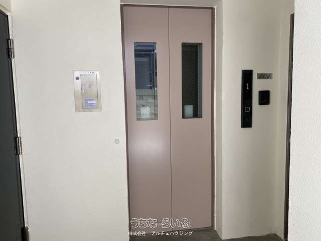 1R Apartment for Rent in Naha, Okinawa - Near Miebashi Station - Thumbnail 4