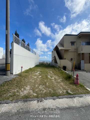 1,376m² Development Land with East Coast Views in Nakagusuku, Okinawa - Image 1