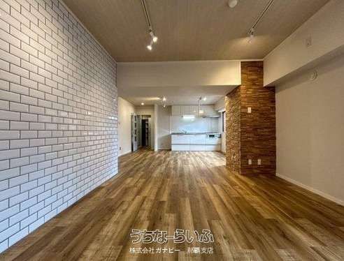 Renovated 1SLDK Apartment for Rent in Naha, Okinawa - Thumbnail 2
