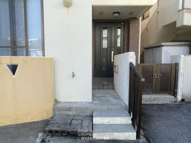 4LDK House with Japanese Room & 2 Car Parking in Ginowan, Okinawa - Thumbnail 3