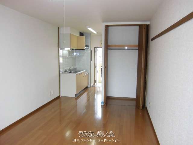 Grand Maison Gushi II 302 Rental Apartment in Naha, Okinawa - Thumbnail 2