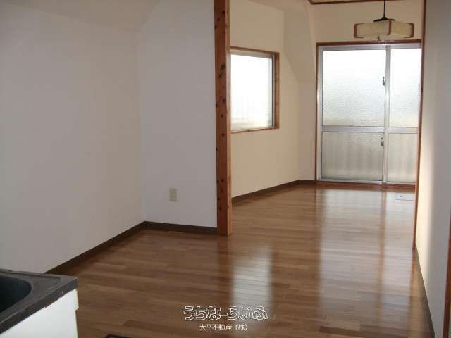 1R Apartment for Rent in Urasoe, Okinawa - Chinen Heights I - Thumbnail 3