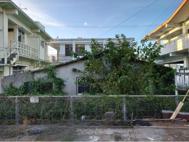 Land for Sale in Onna Village Okinawa with Existing Structure - Image 1