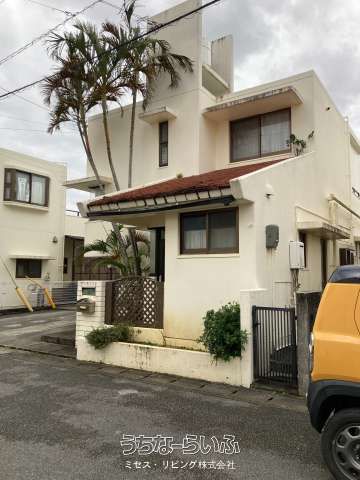 2LDK House for Sale in Yomitan Village, Okinawa with Rental Income - Thumbnail 2