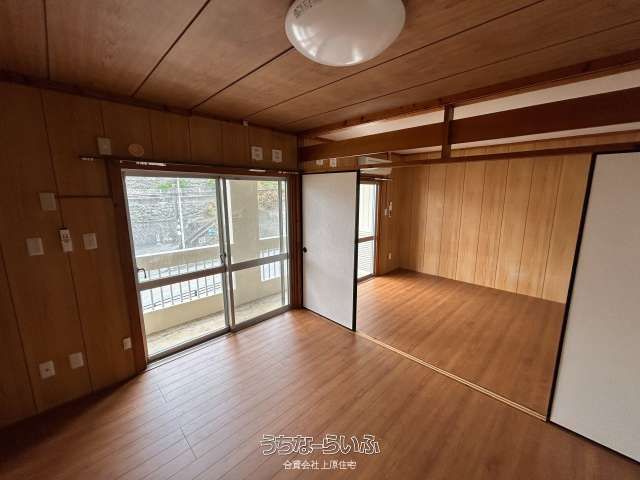 2DK Apartment for Rent in Naha, Okinawa with Free Parking - Thumbnail 4