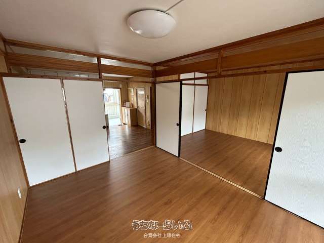 2DK Apartment for Rent in Naha, Okinawa with Free Parking - Thumbnail 2