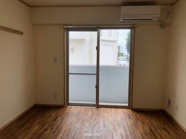 Ishigaki City Apartment Building for Sale with 5.22% Yield - Thumbnail 4