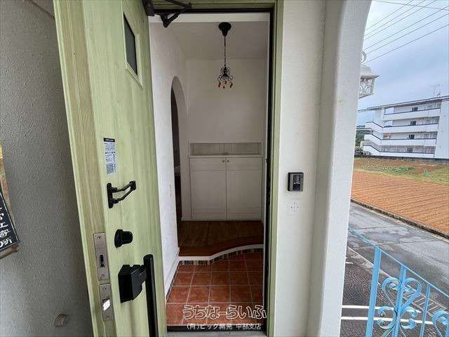 Commercial Unit for Rent in Uruma City, Okinawa - Loutus 2F - Thumbnail 4