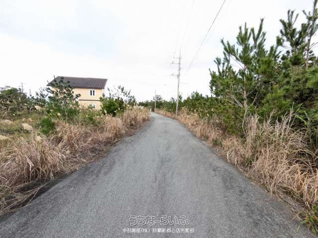 263m² Land Plot in Nakijin Wellness Village, Okinawa - Image 1