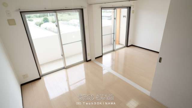Rent 3DK Apartment in Nakijin Village, Okinawa with Free Parking - Thumbnail 3