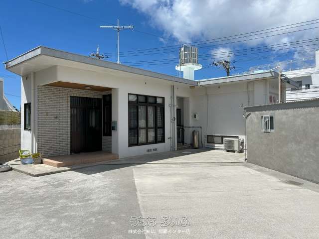 Shop & 2SLDK House for Sale in Yomitan Village, Okinawa - Thumbnail 2