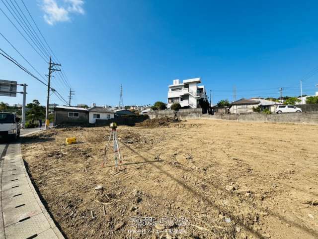 299.86 sqm Land Plot in Uruma, Okinawa with Retaining Wall Construction - Thumbnail 4
